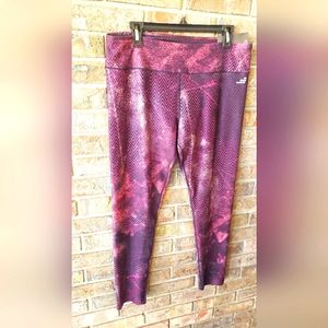 172. NWT Athletic Capris